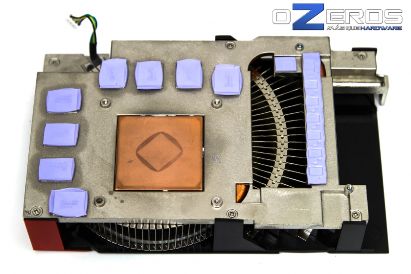 MSI-R9-270X-Mini-ITX-Gaming-Interior-9